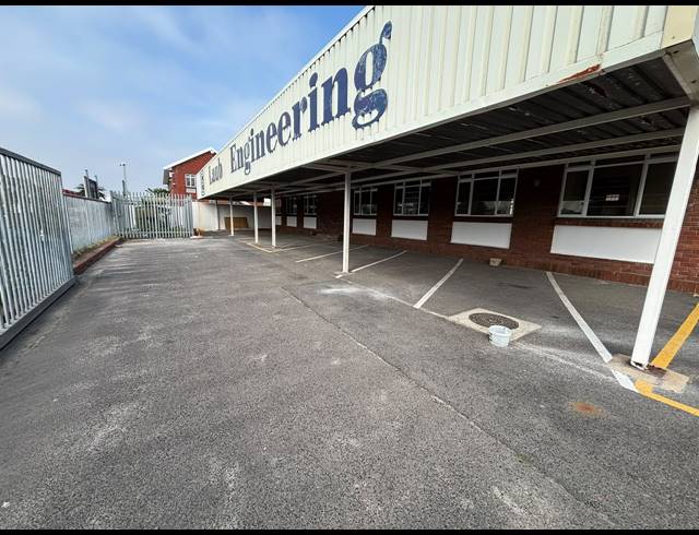 225M² WAREHOUSE TO LET IN EPPING INDUSTRIAL